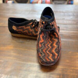 CLARKS Men’s 8 Shacre II Step Moccasin Camo Black Orange Wool Gum Sole Wallabee